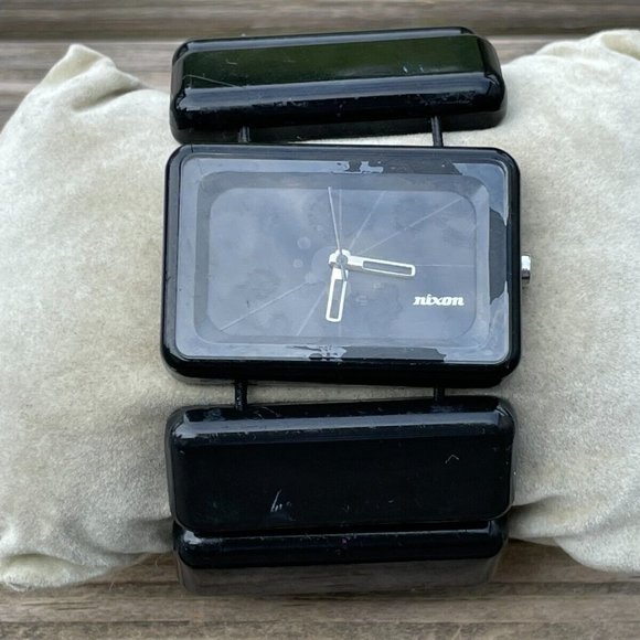 Nixon Women Watch Black Tone Analog Ladies Wrist Watch THE VEGA AS IS - Picture 6 of 13